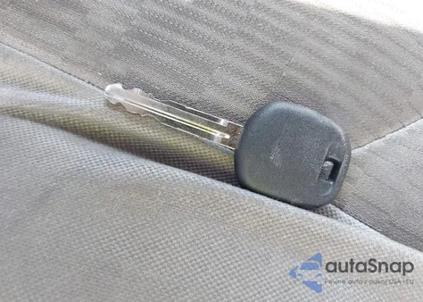 2011 Toyota Rav4 из США, поврежденный, VIN 2T3KF4DV0BW069824